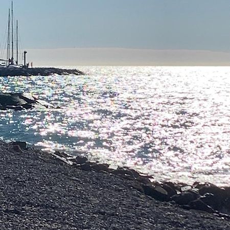 Port Plage Centre Ville Et Soleil Saint-Raphael  Bagian luar foto